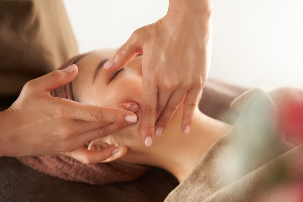 Level 2 Award in Facial Massage and Skincare